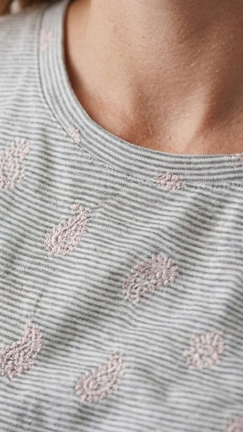 OYSHO Womens Essential Striped Embroided Crew Neck T Shirt