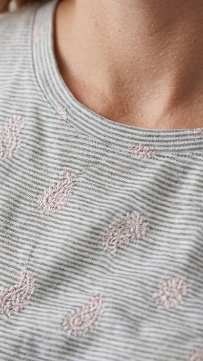 OYSHO Womens Essential Striped Embroided Crew Neck T Shirt